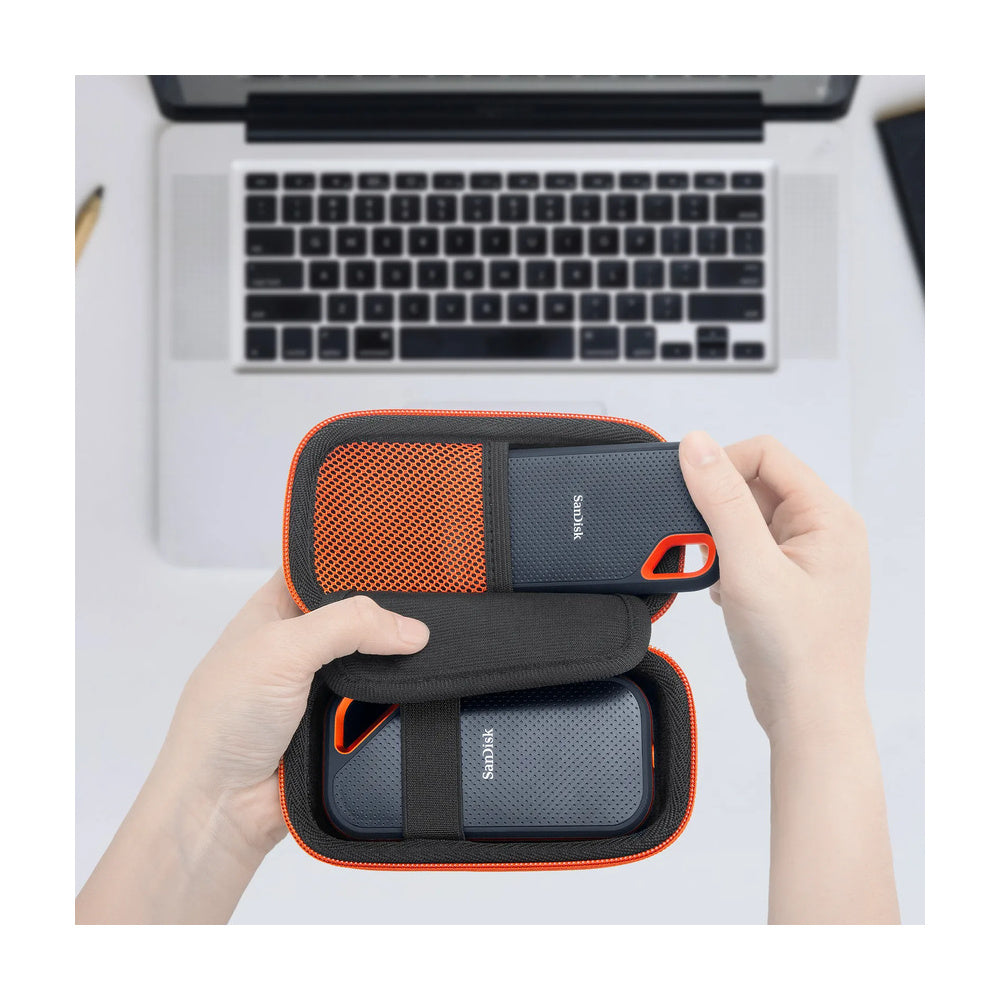 FUNDA PARA DISCO SANDISK EXTREME NEGRO CON ANARANJADO